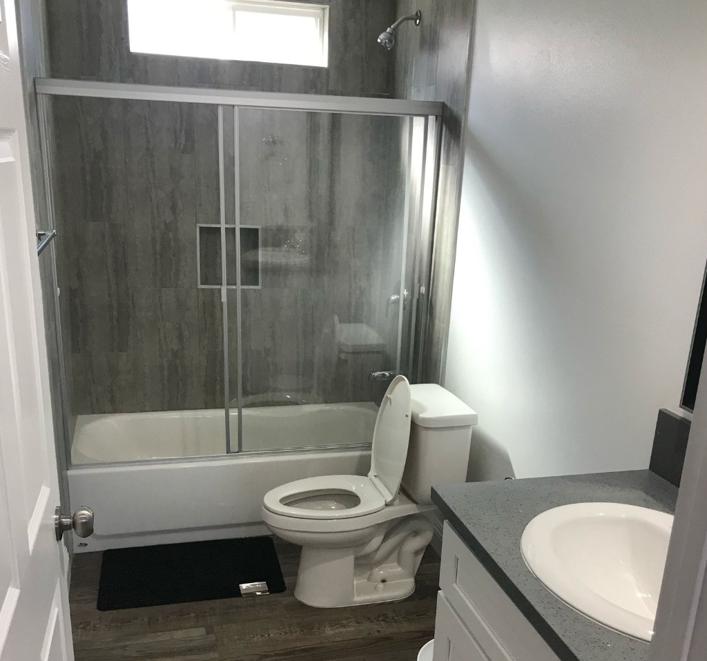Clean bathroom at VWM Hostel